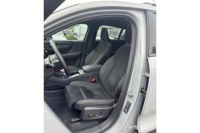 Volvo C40 (2024) thumbnail 5
