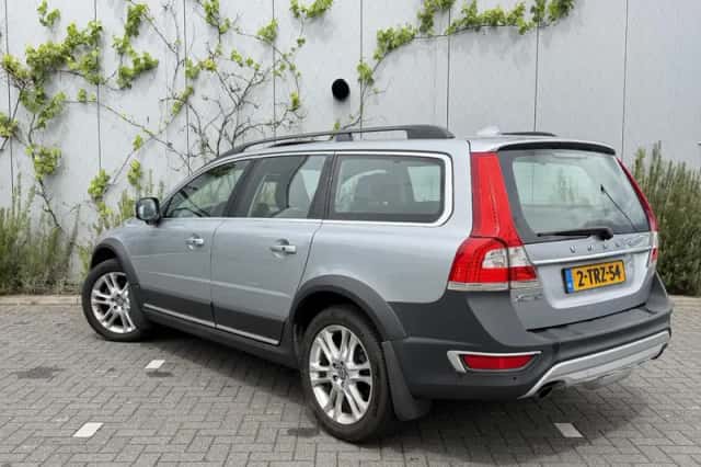 Volvo XC70 (2014) thumbnail 3