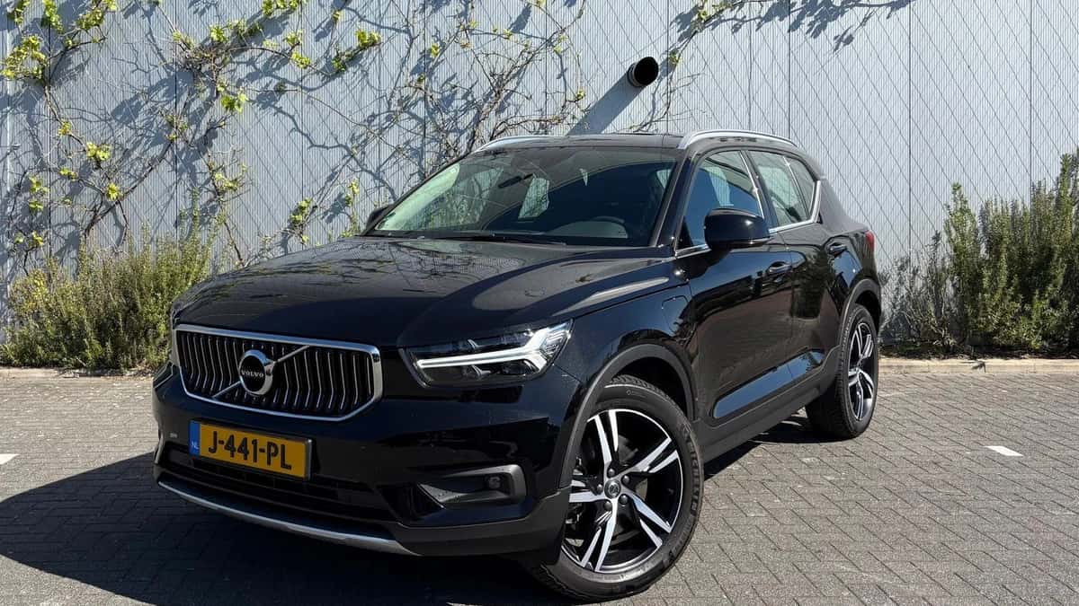 Volvo XC40 — foto 1