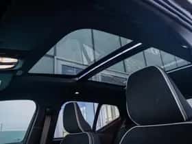 Volvo EX40 thumbnail 5