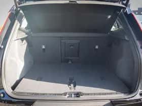 Volvo EX40 thumbnail 7