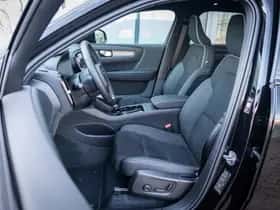 Volvo EX40 thumbnail 10
