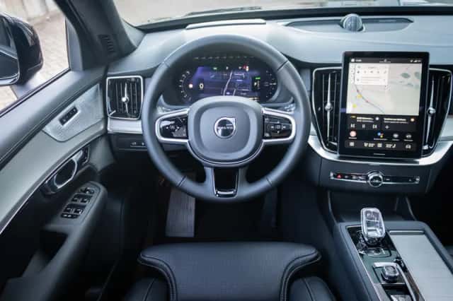 Volvo XC90 (2026) thumbnail 3