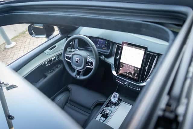 Volvo XC90 (2026) thumbnail 6