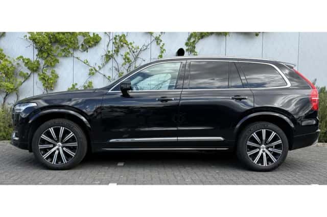 Volvo XC90 (2022) thumbnail 2