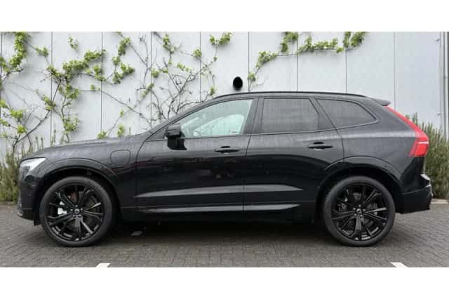 Volvo XC60 (2024) thumbnail 2