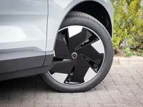 Volvo EX30 thumbnail 5
