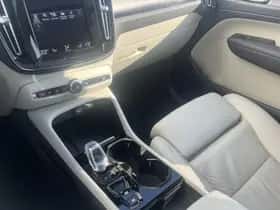Volvo XC40 thumbnail 18