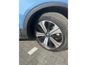Volvo XC40 thumbnail 4