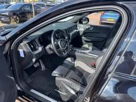 Volvo XC60 (2020) thumbnail 5