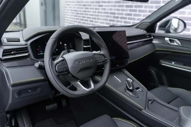 Lynk & Co 01 (2026) thumbnail 5