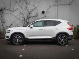 Volvo XC40 thumbnail 4