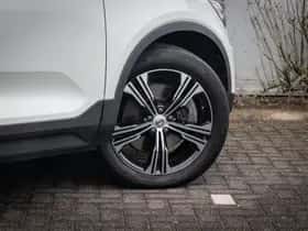 Volvo XC40 thumbnail 6