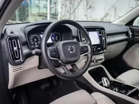 Volvo XC40 thumbnail 9