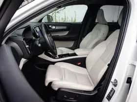 Volvo XC40 thumbnail 10