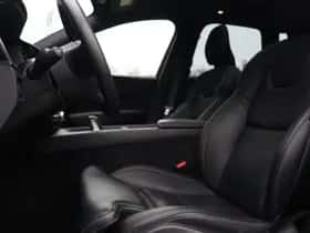 Volvo XC60 (2021) thumbnail 6