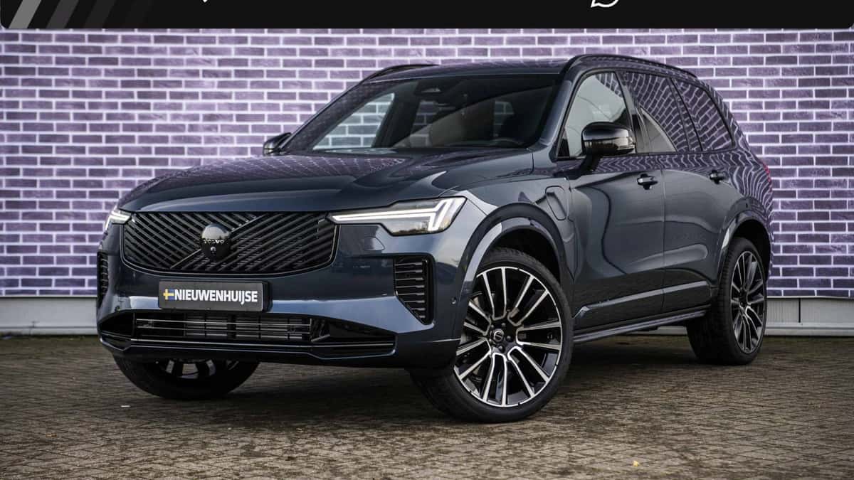 Volvo XC90 — foto 1