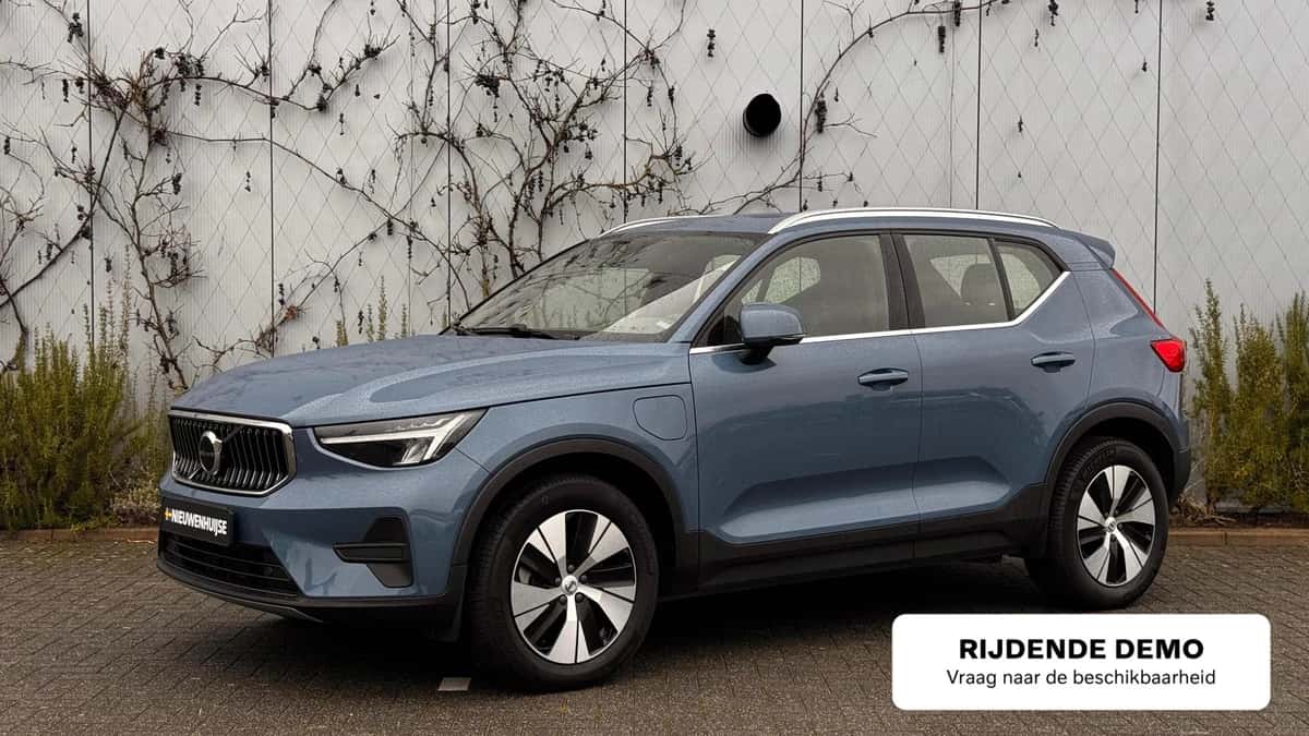 Volvo XC40 — foto 1