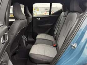 Volvo XC40 thumbnail 12