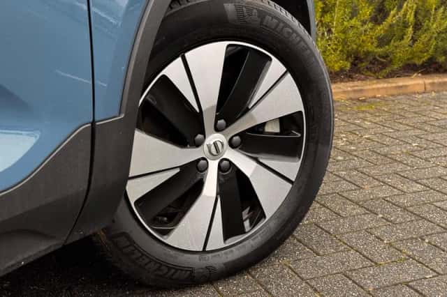Volvo XC40 (2022) thumbnail 5