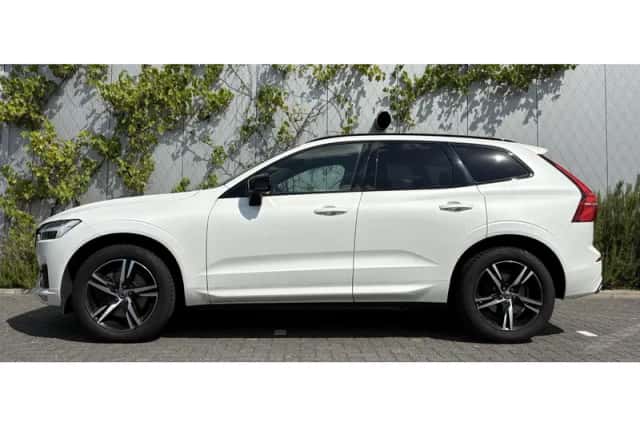Volvo XC60 (2021) thumbnail 2