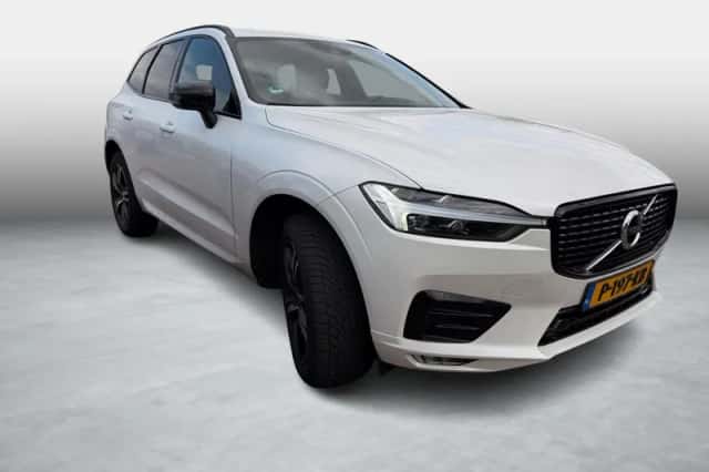 Volvo XC60 (2021) thumbnail 3