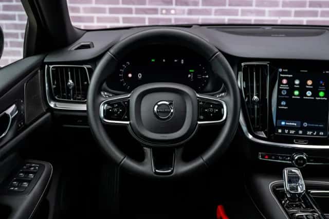 Volvo V60 (2026) thumbnail 3