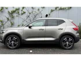 Volvo XC40 thumbnail 2