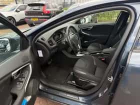 Volvo V40 thumbnail 3
