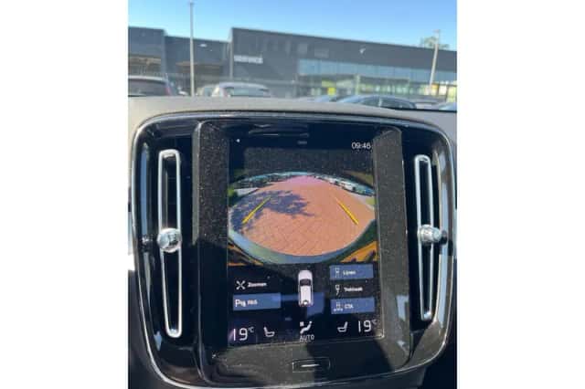 Volvo XC40 (2021) thumbnail 6