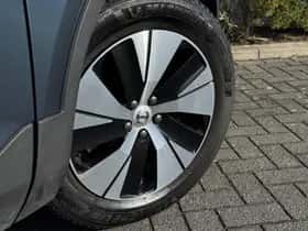 Volvo XC40 thumbnail 5