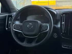 Volvo XC40 thumbnail 9