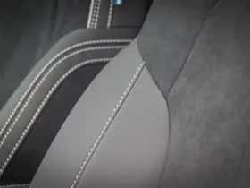 Volvo EX40 thumbnail 21