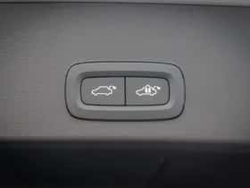 Volvo EX40 thumbnail 8