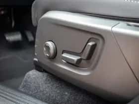 Volvo EX40 thumbnail 10