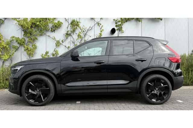Volvo EX40 (2026) thumbnail 2