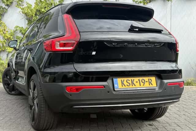 Volvo EX40 (2026) thumbnail 3