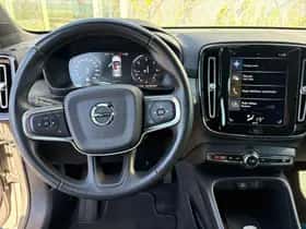 Volvo XC40 thumbnail 9