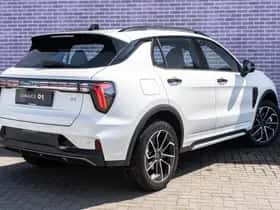 Lynk & Co 01 thumbnail 3