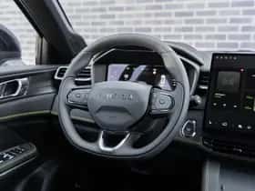 Lynk & Co 01 thumbnail 7