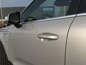 Volvo XC40 thumbnail 4