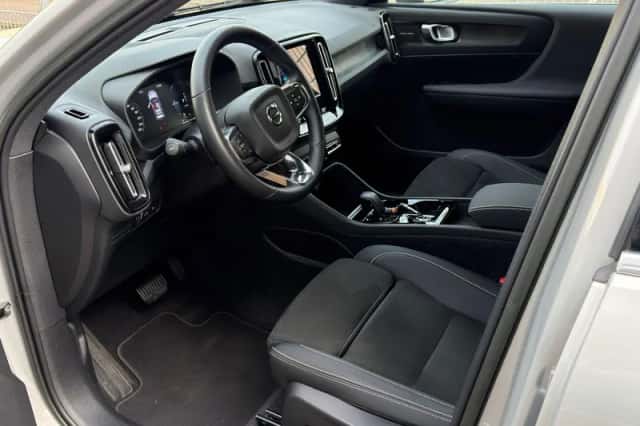 Volvo XC40 (2022) thumbnail 6
