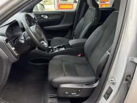 Volvo XC40 thumbnail 7