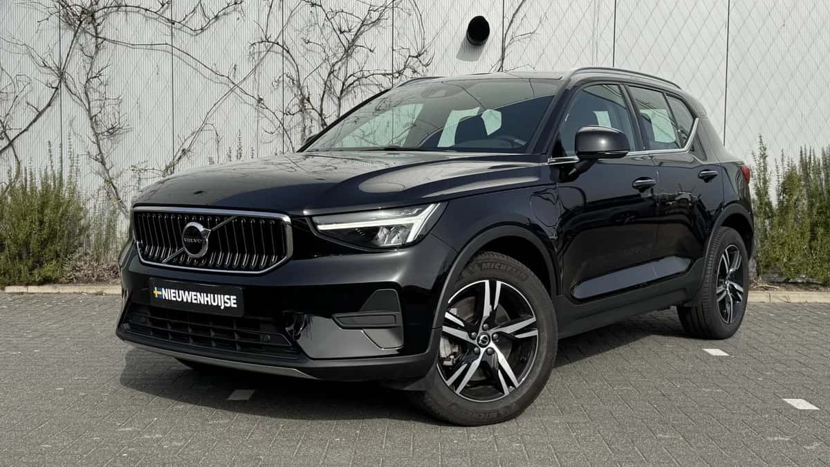 Volvo XC40 — foto 1