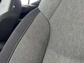 Volvo XC40 thumbnail 12