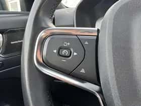 Volvo XC40 thumbnail 16