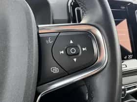 Volvo XC40 thumbnail 17