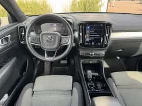 Volvo XC40 thumbnail 5