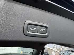 Volvo XC40 thumbnail 9