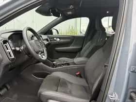 Volvo XC40 thumbnail 5